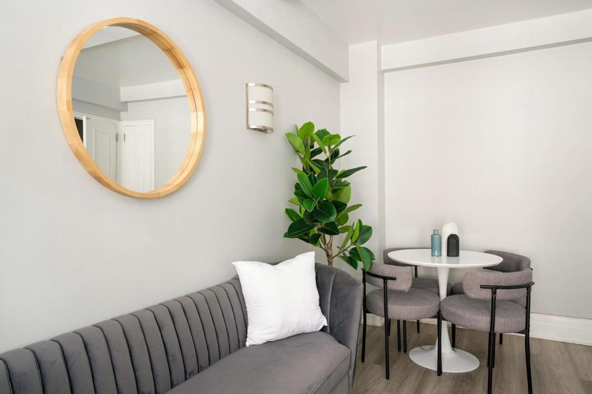 73-201 New 1br1bth Uws Doorman Gym New York